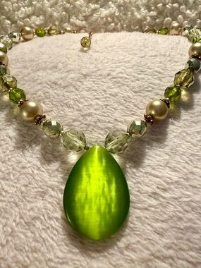 Vintage Y2K Green Teardrop Pendant Necklace - Women Jewelry